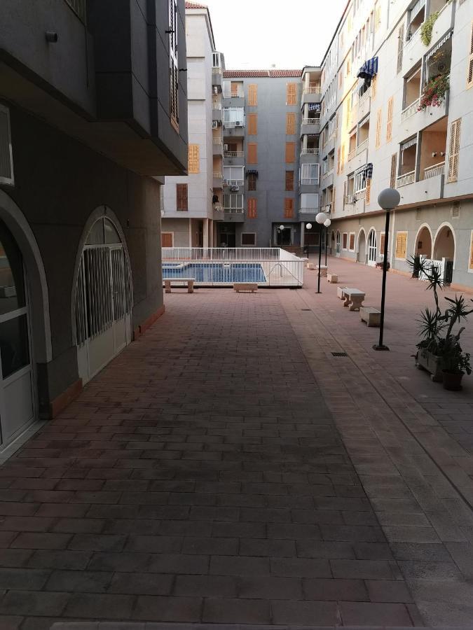 Naufragos Apartament Torrevieja Ngoại thất bức ảnh